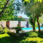 Ena Villa Murter