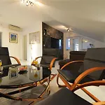 Ena Villa Murter